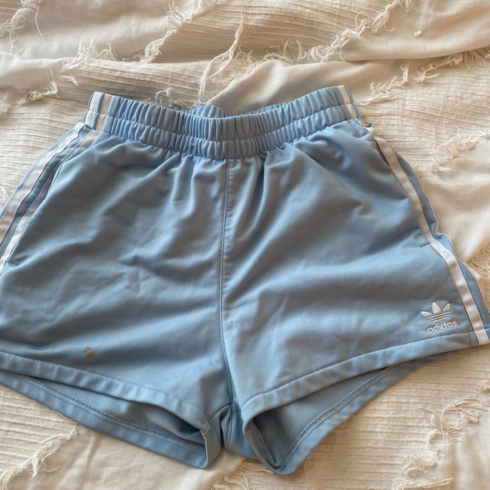Adidas shorts *damaged*